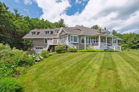 Photo of 83 Tracy Way, Meredith, NH 03253 (MLS # 5048216)