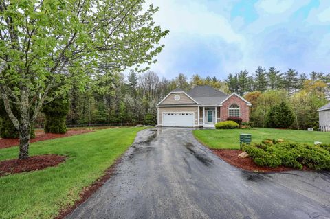 64 Sawgrass Circle Londonderry NH 03054