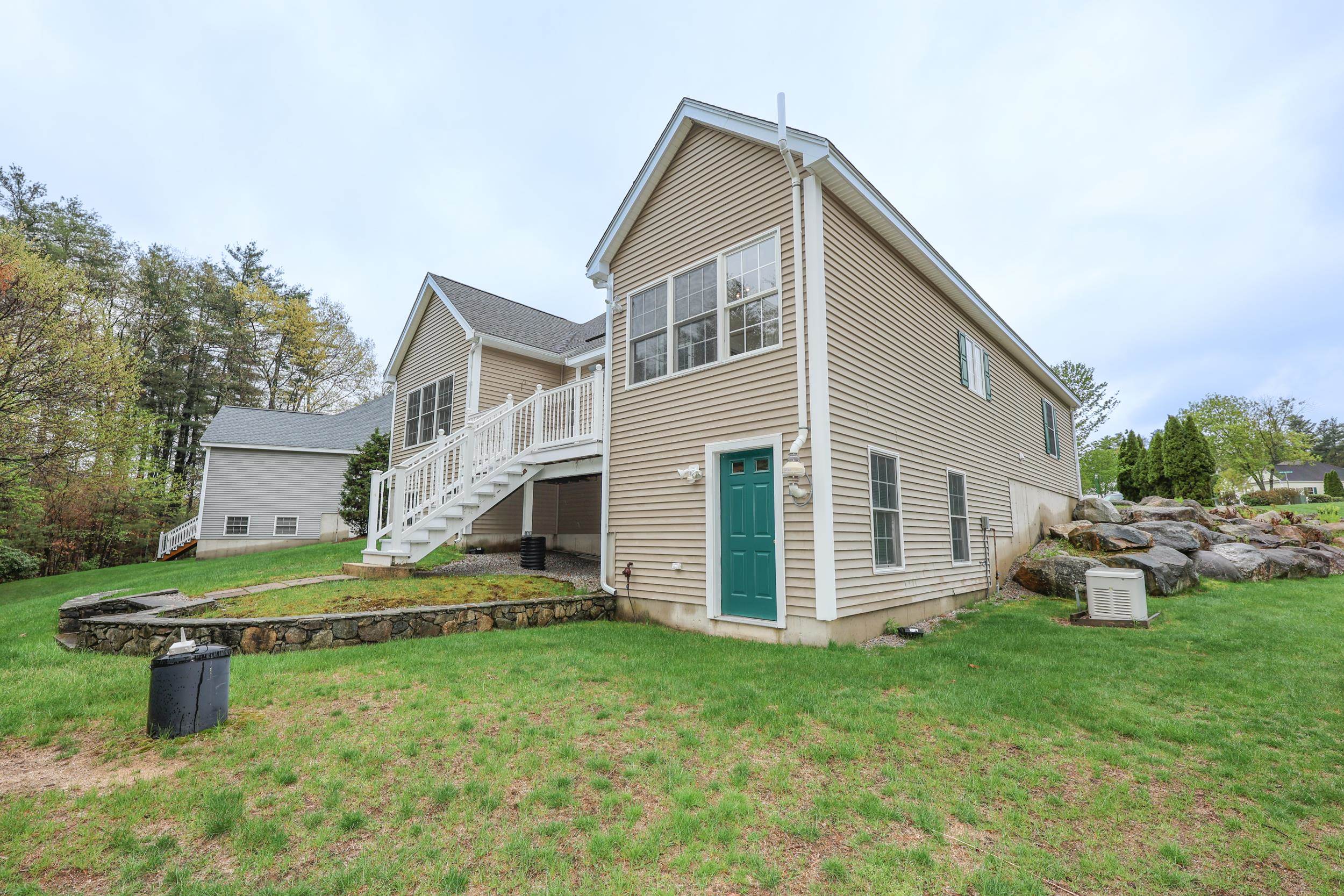 64 Sawgrass Circle