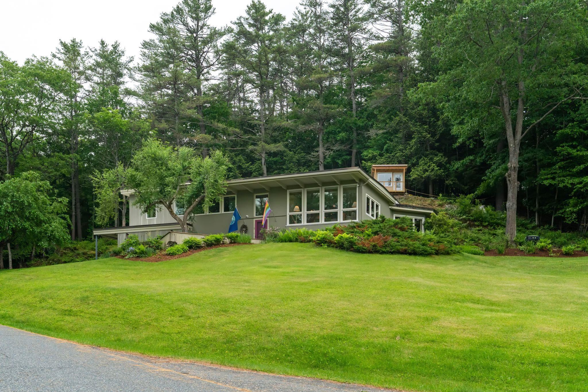 Norwich, Vermont 05055, United States, 3 Bedrooms Bedrooms, ,2 BathroomsBathrooms,Residential,Active,149514