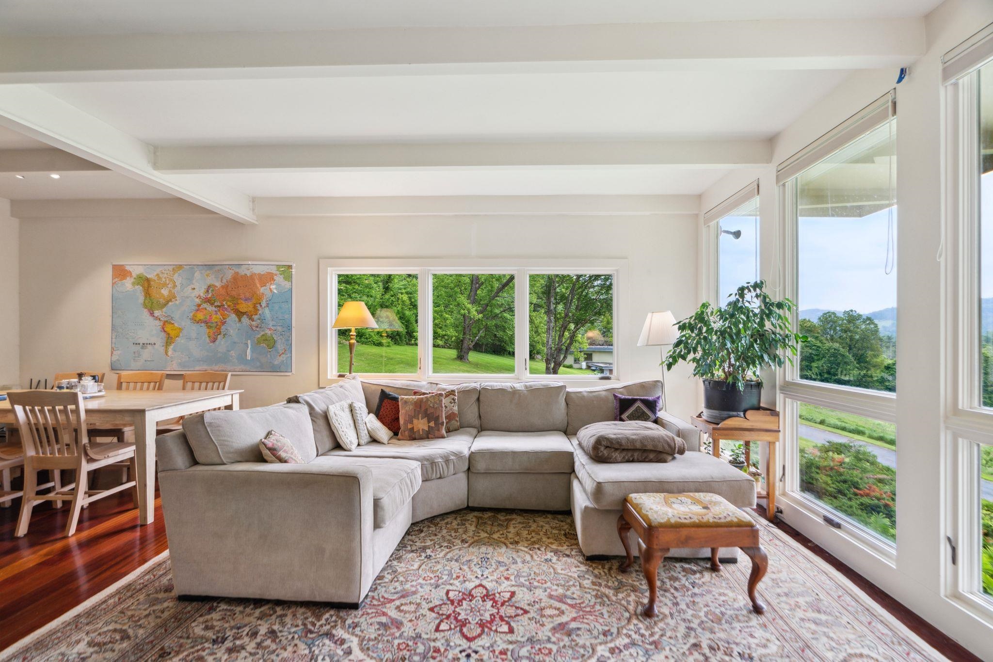 Norwich, Vermont 05055, United States, 3 Bedrooms Bedrooms, ,2 BathroomsBathrooms,Residential,Active,149514