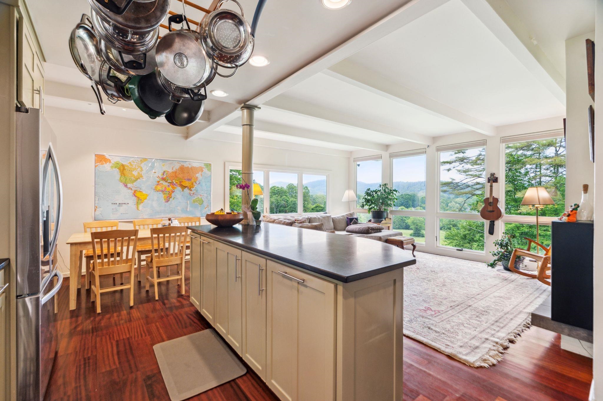 Norwich, Vermont 05055, United States, 3 Bedrooms Bedrooms, ,2 BathroomsBathrooms,Residential,Active,149514