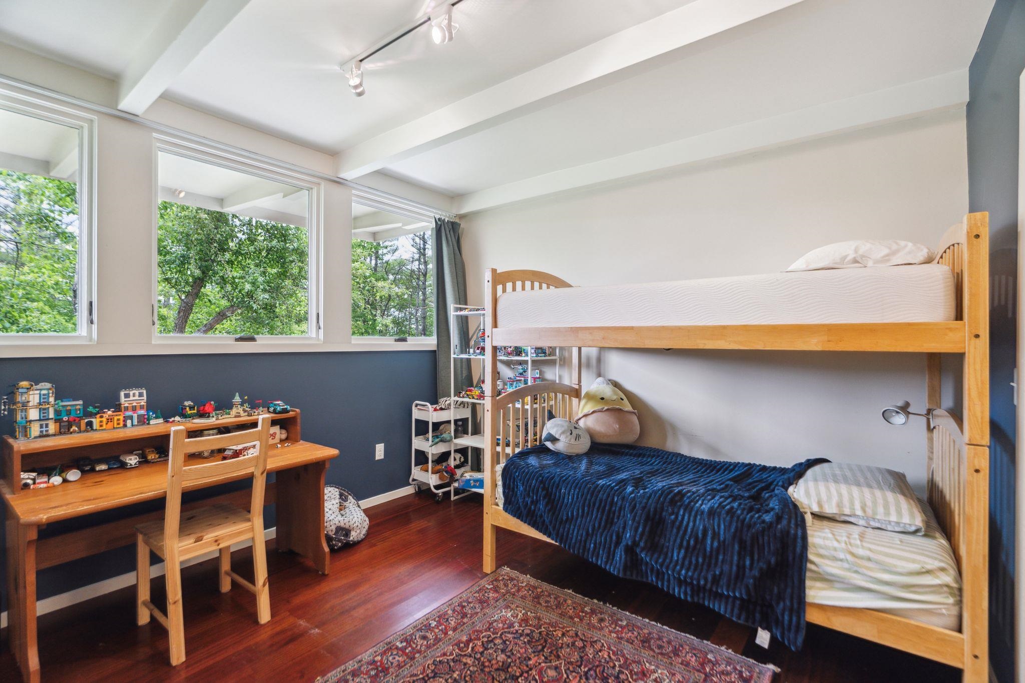 Norwich, Vermont 05055, United States, 3 Bedrooms Bedrooms, ,2 BathroomsBathrooms,Residential,Active,149514