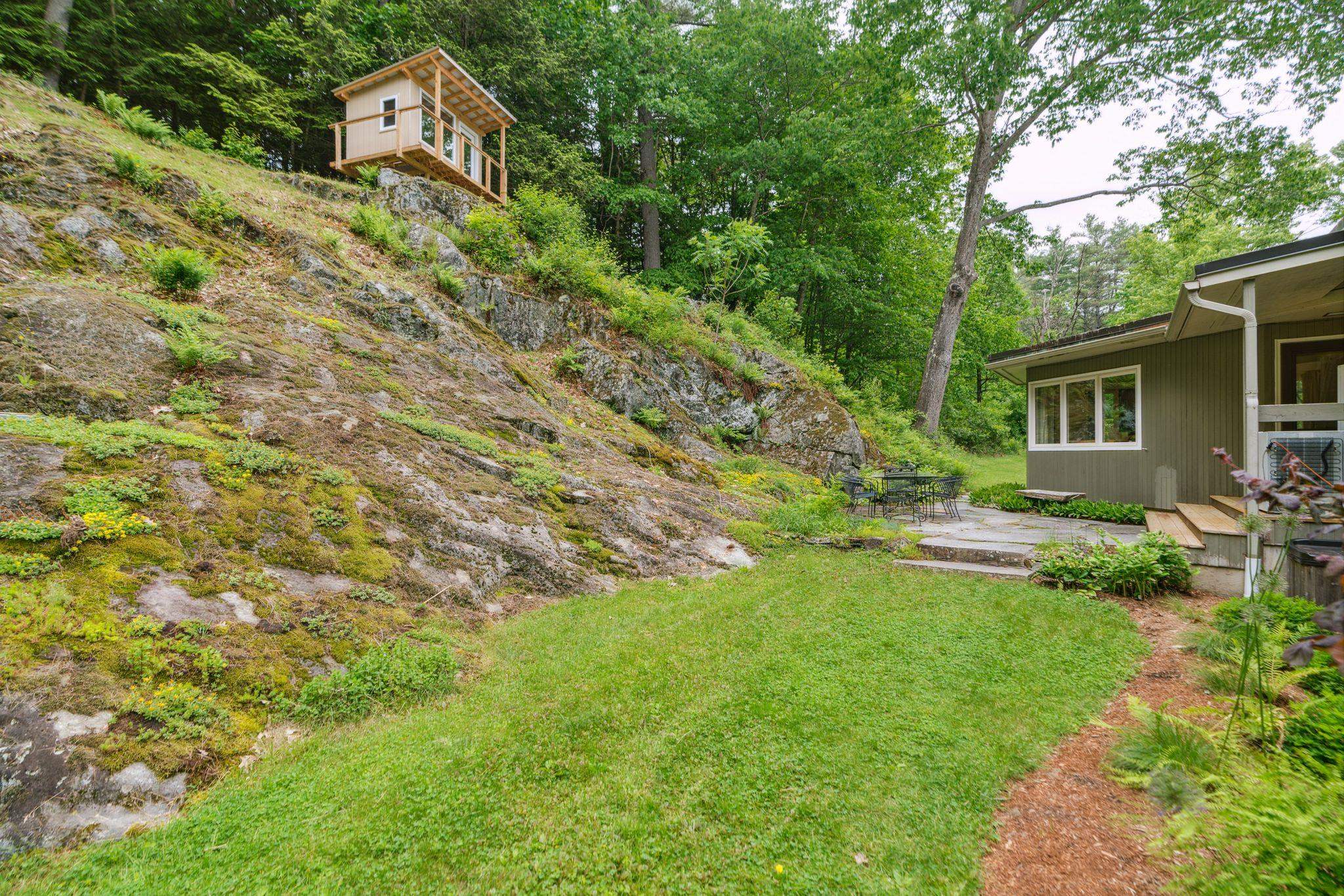 Norwich, Vermont 05055, United States, 3 Bedrooms Bedrooms, ,2 BathroomsBathrooms,Residential,Active,149514