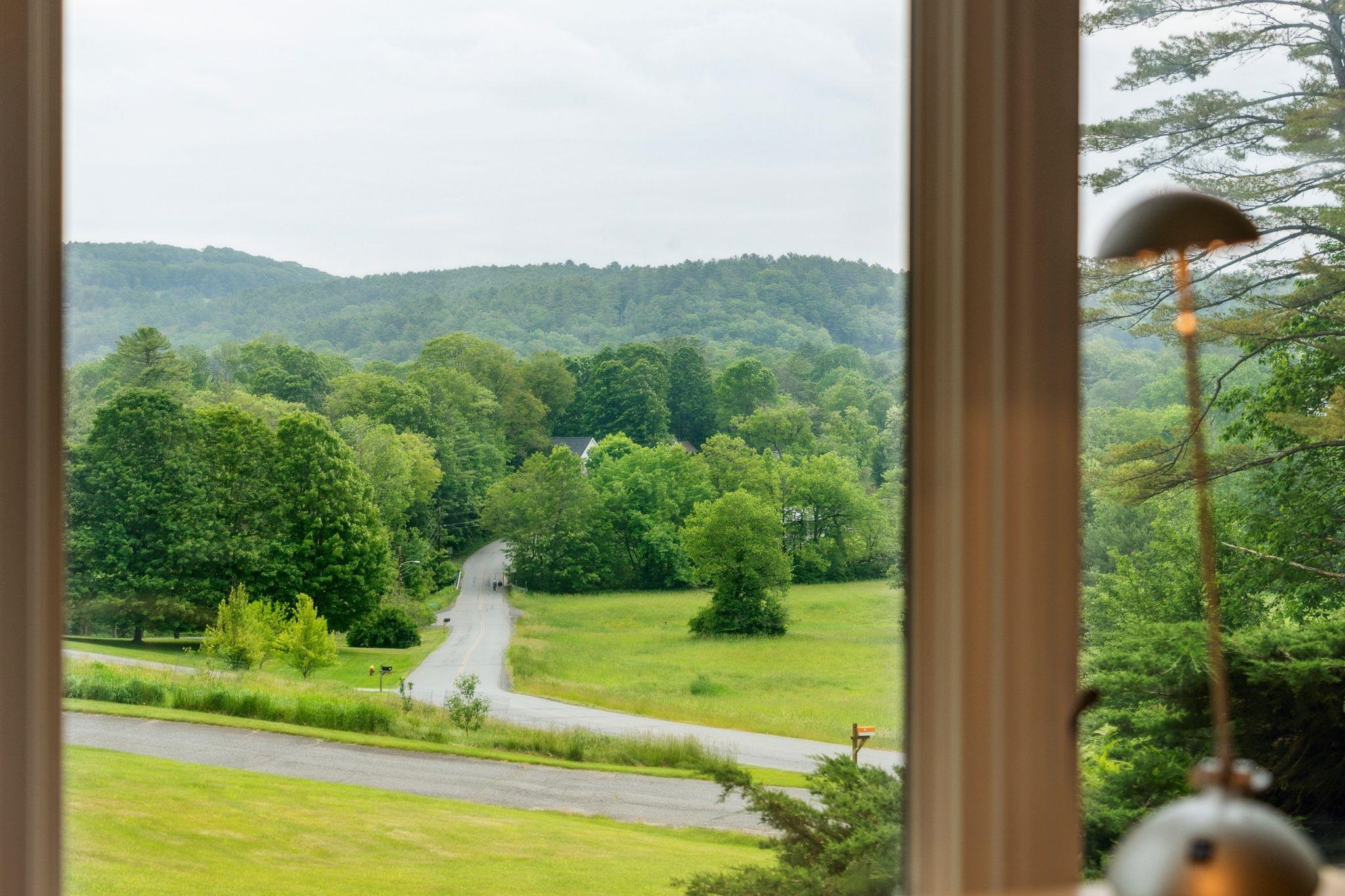 Norwich, Vermont 05055, United States, 3 Bedrooms Bedrooms, ,2 BathroomsBathrooms,Residential,Active,149514