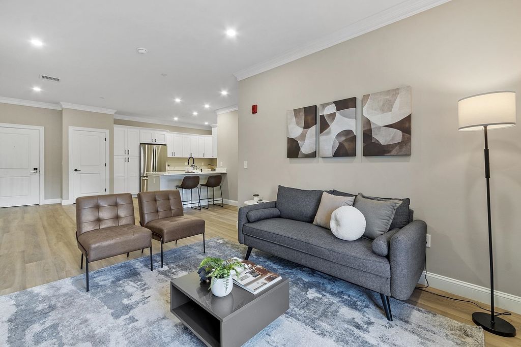 Photo of 10100 S Willow Street #107, Manchester, NH 03103 (MLS # 5072611)