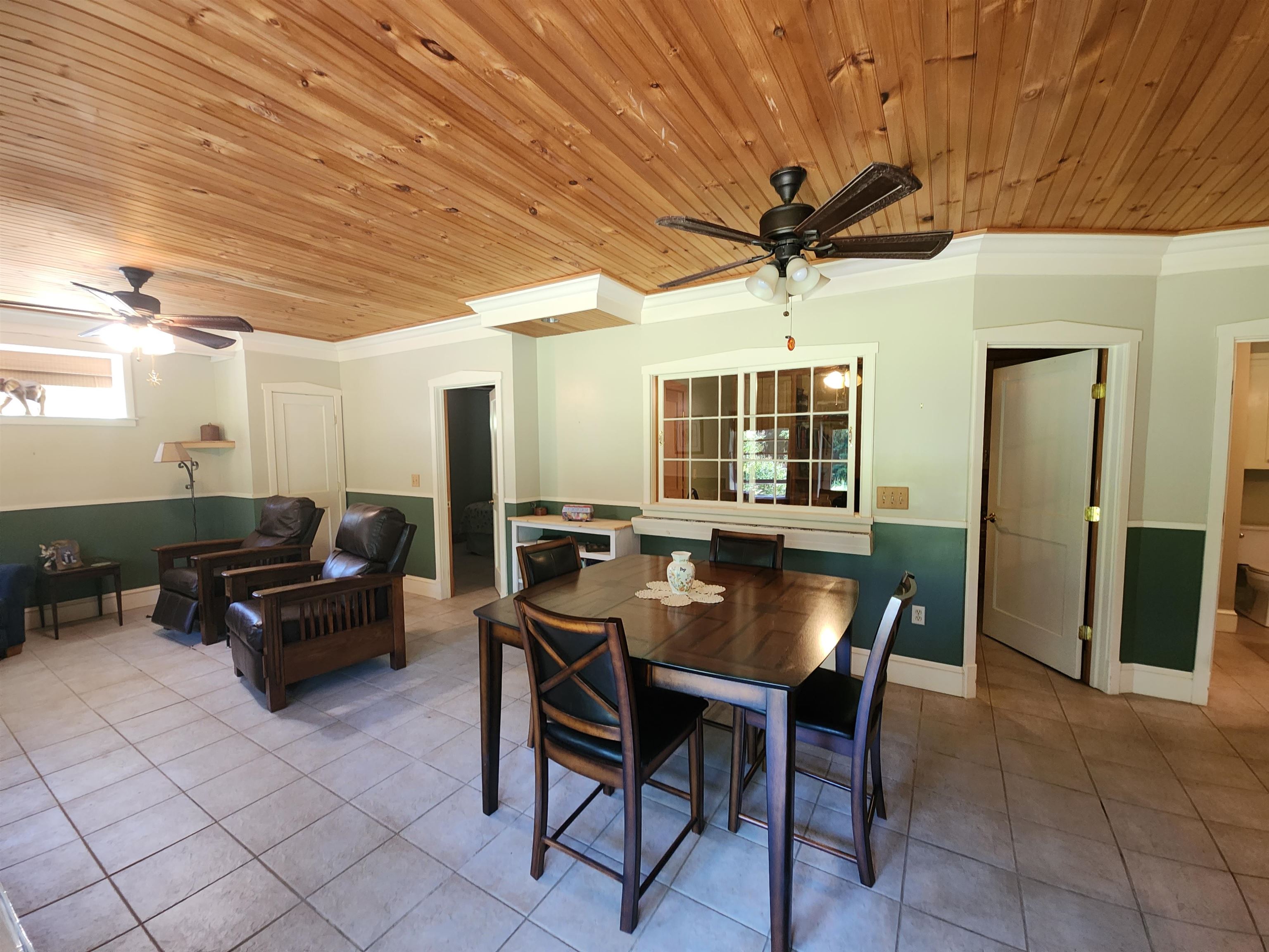 15A Keyes Hollow Road