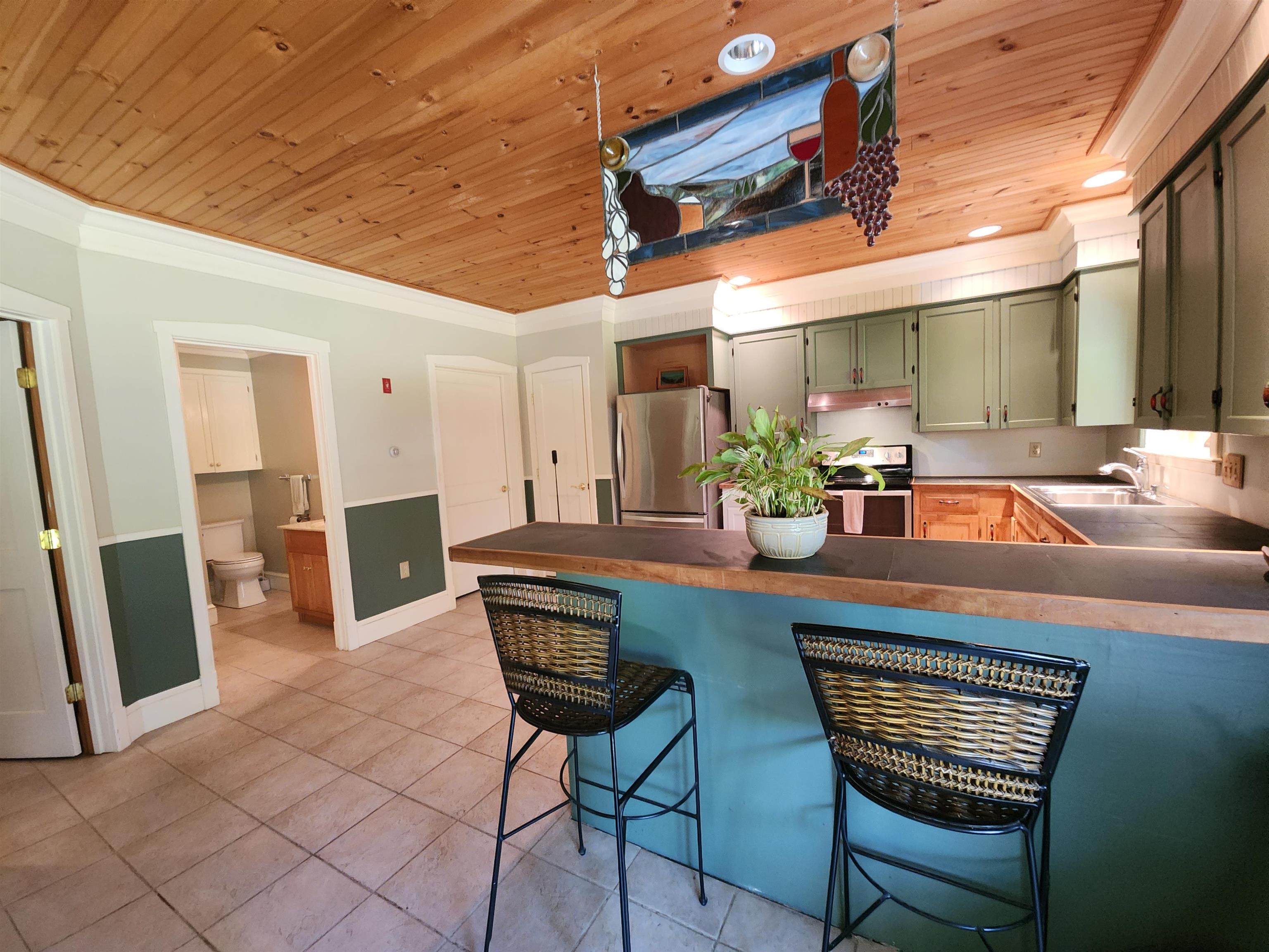 15A Keyes Hollow Road
