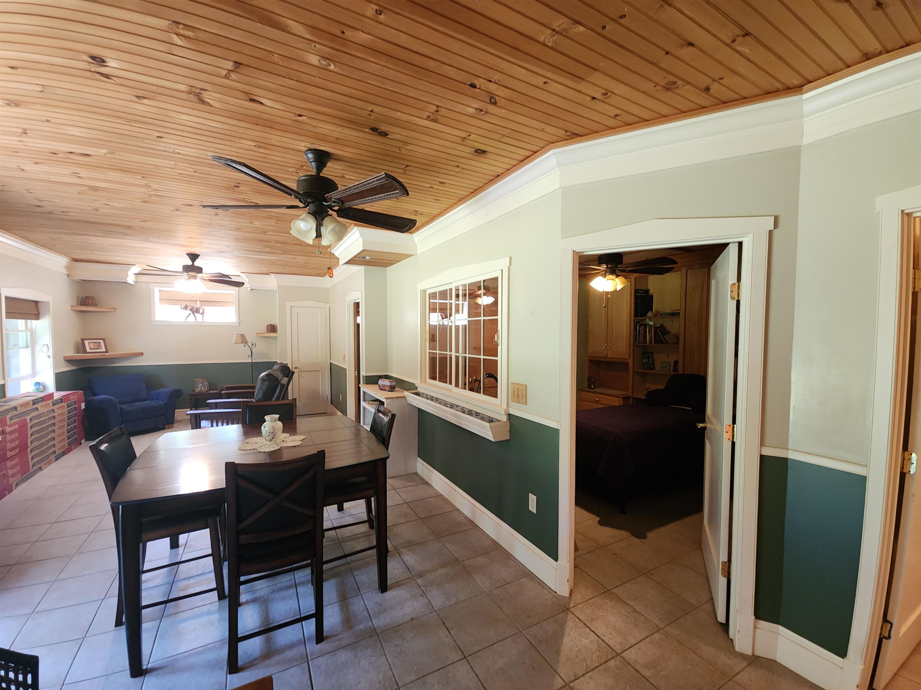 15A Keyes Hollow Road