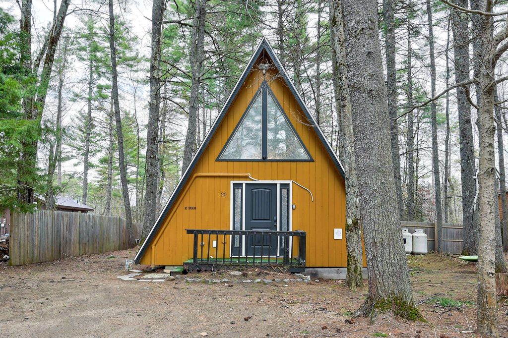 Photo of 20 Lake Pines Circle, Conway, NH 03818 (MLS # 5087615)