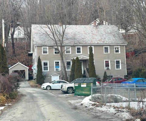 14 Stearns Court Hinsdale NH 03451