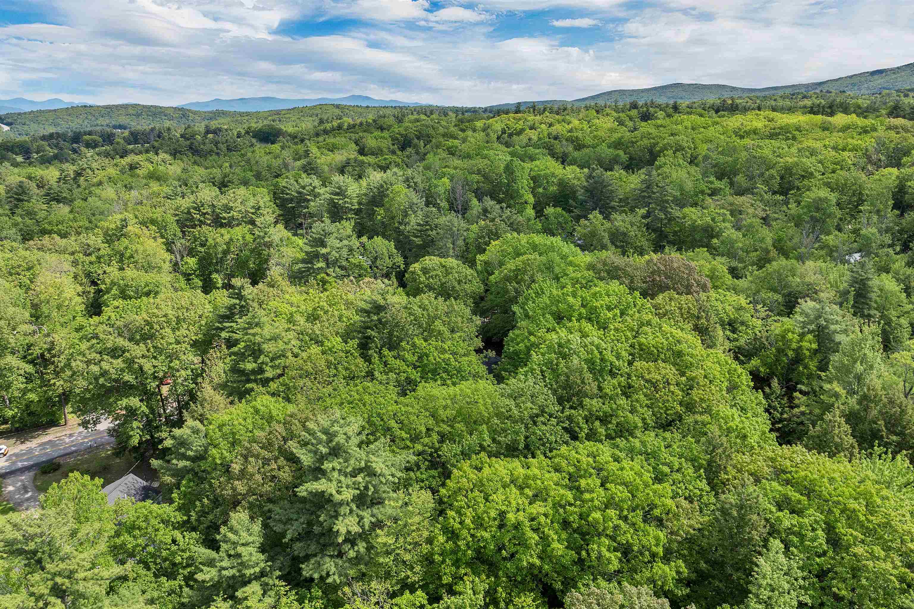 Gilford, New Hampshire 03249, United States, 2 Bedrooms Bedrooms, ,2 BathroomsBathrooms,Residential,Pending,144725