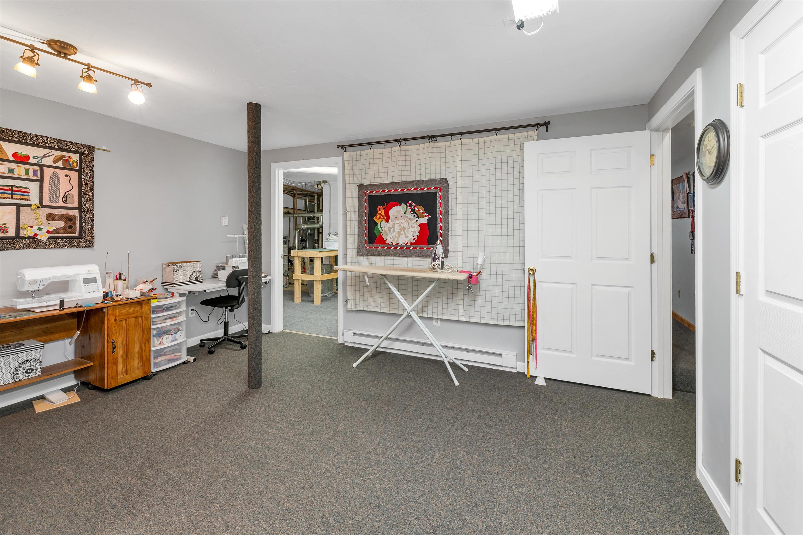 Gilford, New Hampshire 03249, United States, 2 Bedrooms Bedrooms, ,2 BathroomsBathrooms,Residential,Pending,144725