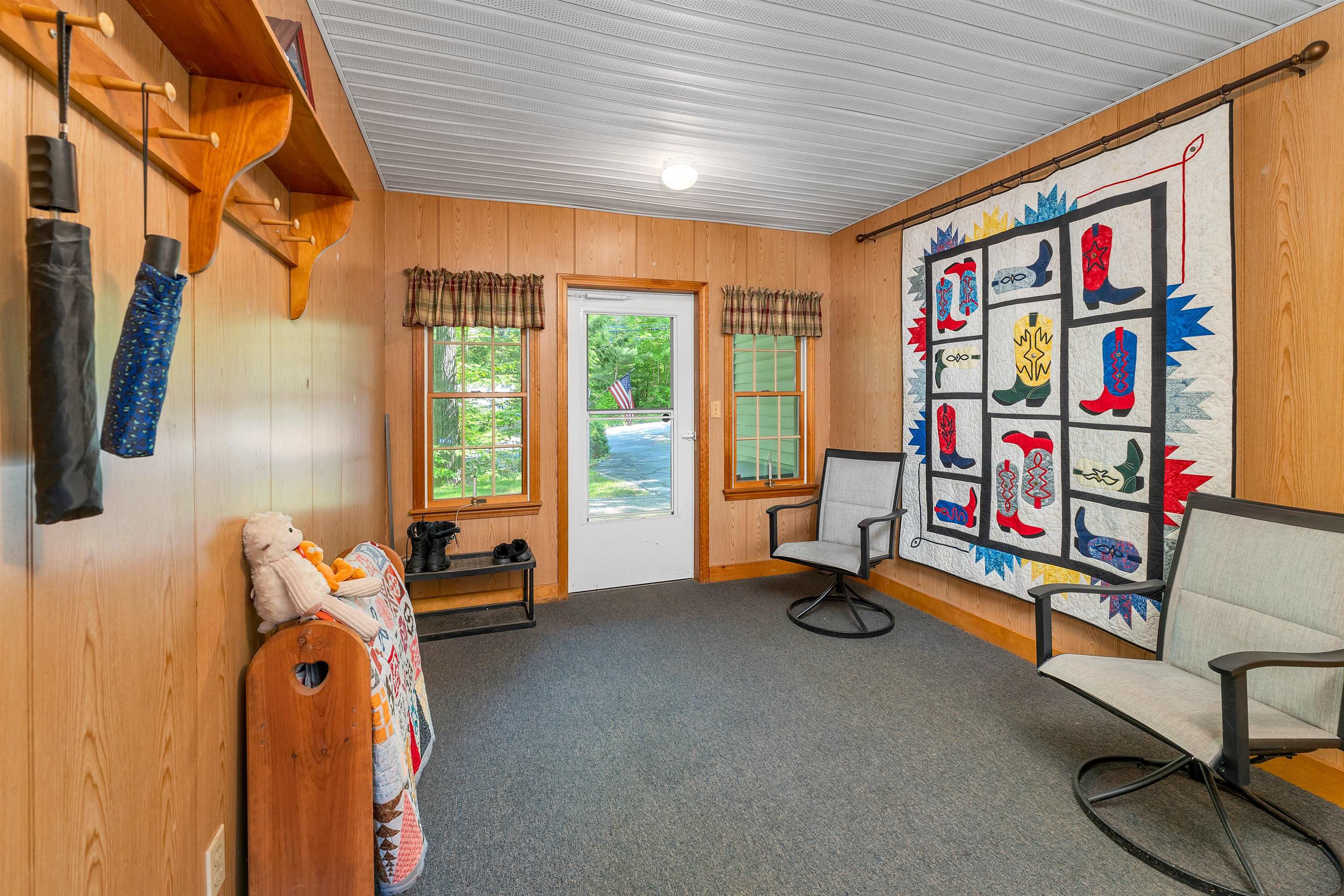 Gilford, New Hampshire 03249, United States, 2 Bedrooms Bedrooms, ,2 BathroomsBathrooms,Residential,Pending,144725