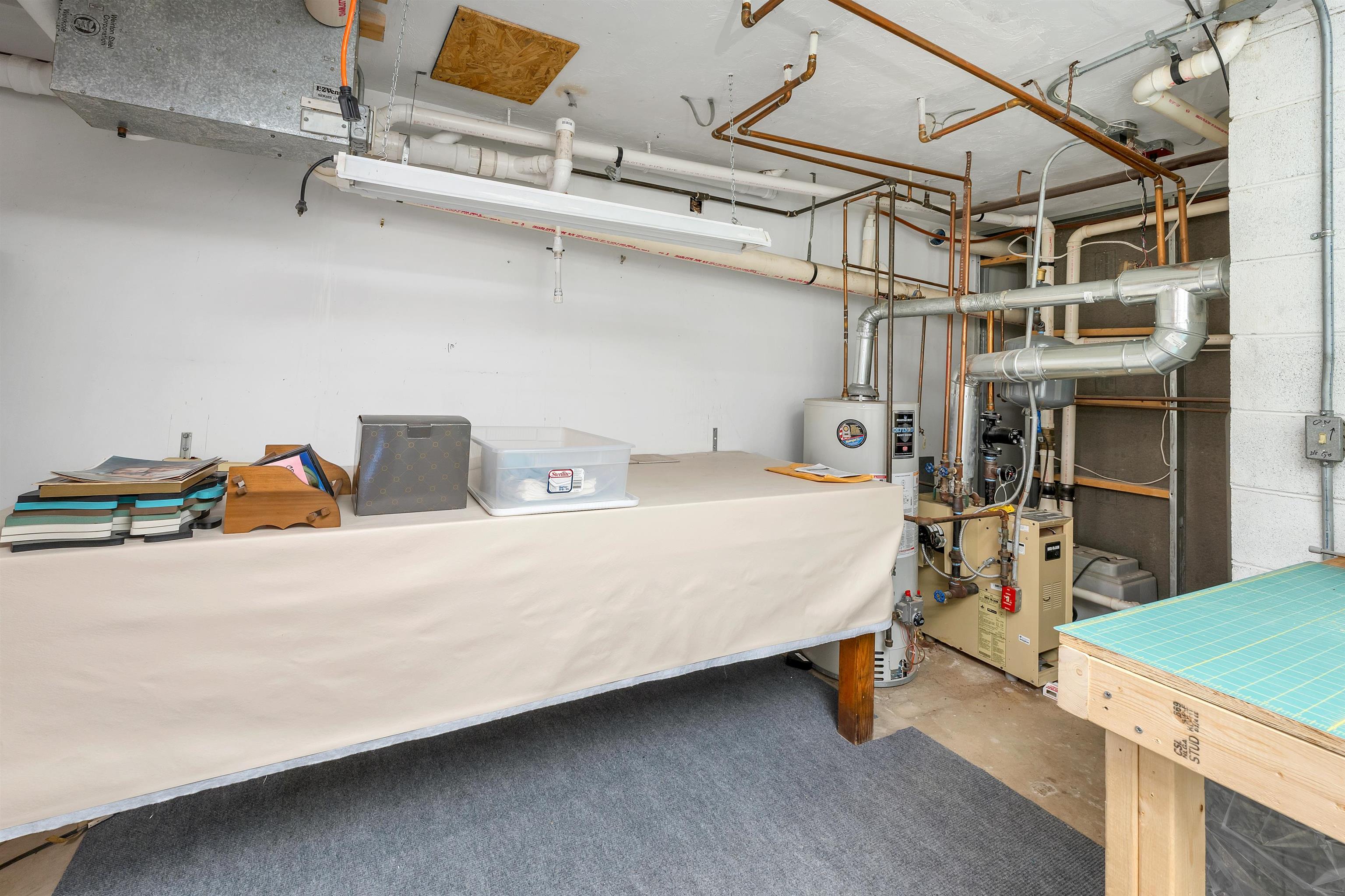 Gilford, New Hampshire 03249, United States, 2 Bedrooms Bedrooms, ,2 BathroomsBathrooms,Residential,Pending,144725