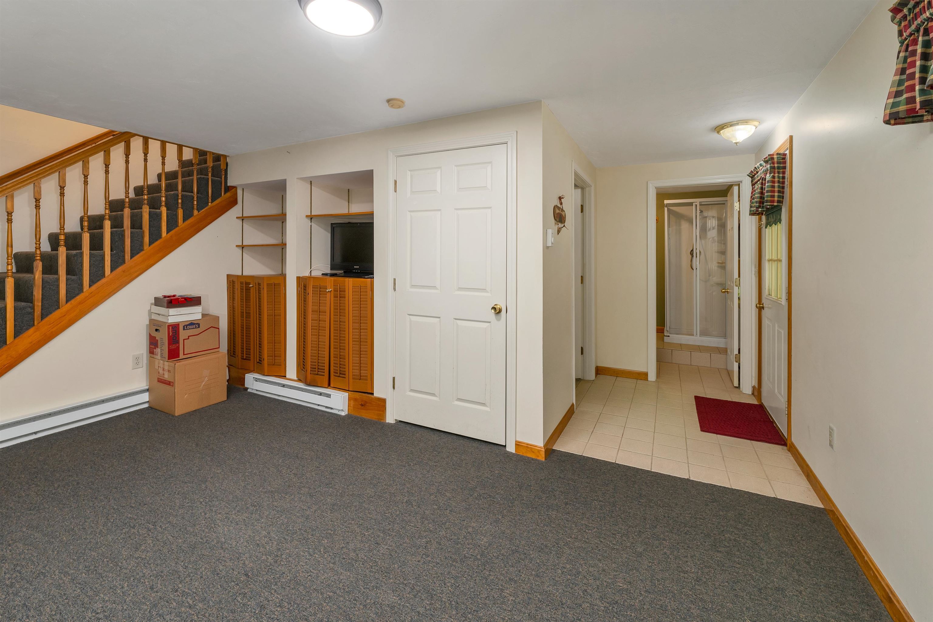 Gilford, New Hampshire 03249, United States, 2 Bedrooms Bedrooms, ,2 BathroomsBathrooms,Residential,Pending,144725