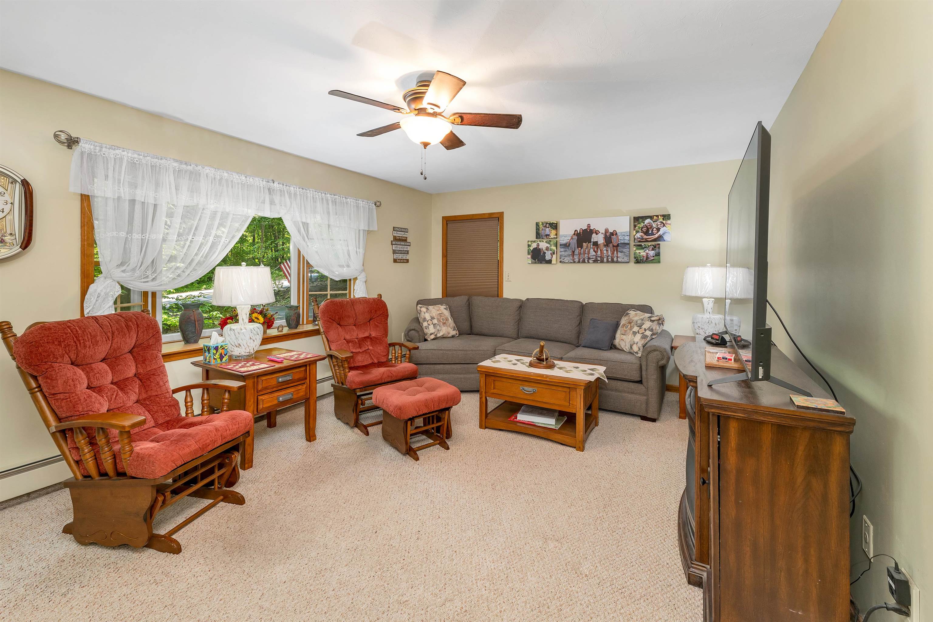 Gilford, New Hampshire 03249, United States, 2 Bedrooms Bedrooms, ,2 BathroomsBathrooms,Residential,Pending,144725