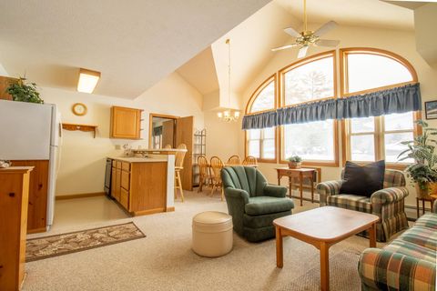 1646 Daniel Webster Highway Unit 42 Woodstock NH 03293