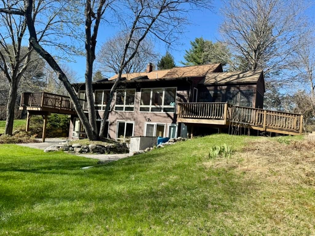 Photo of 38 Garland Road, Nottingham, NH 03290 (MLS # 5087487)