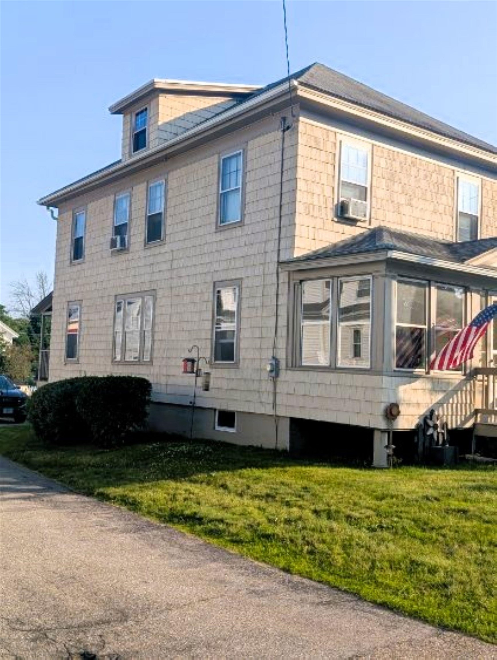 28 Central Street
