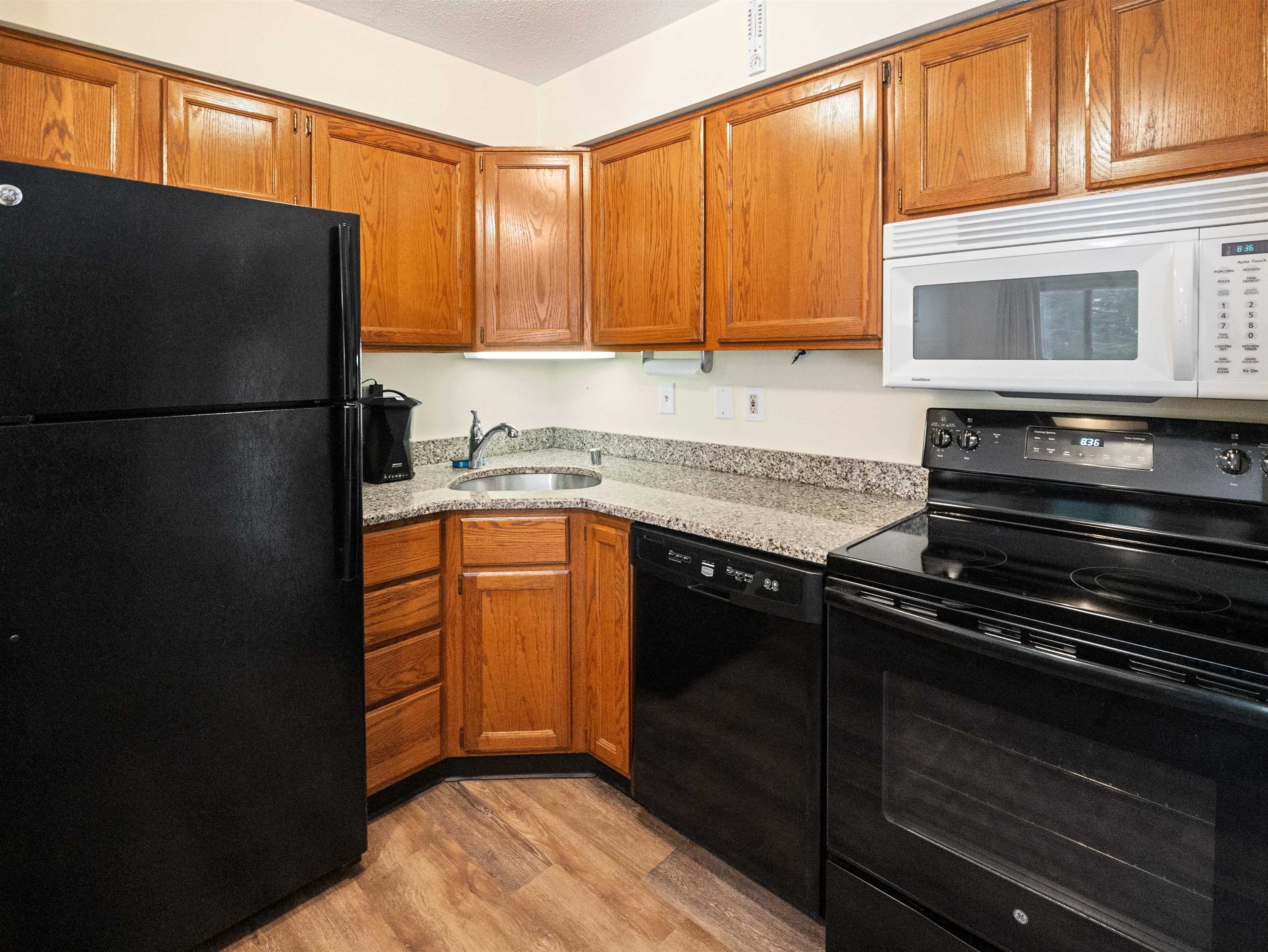 133 East Mountain Road 3C17