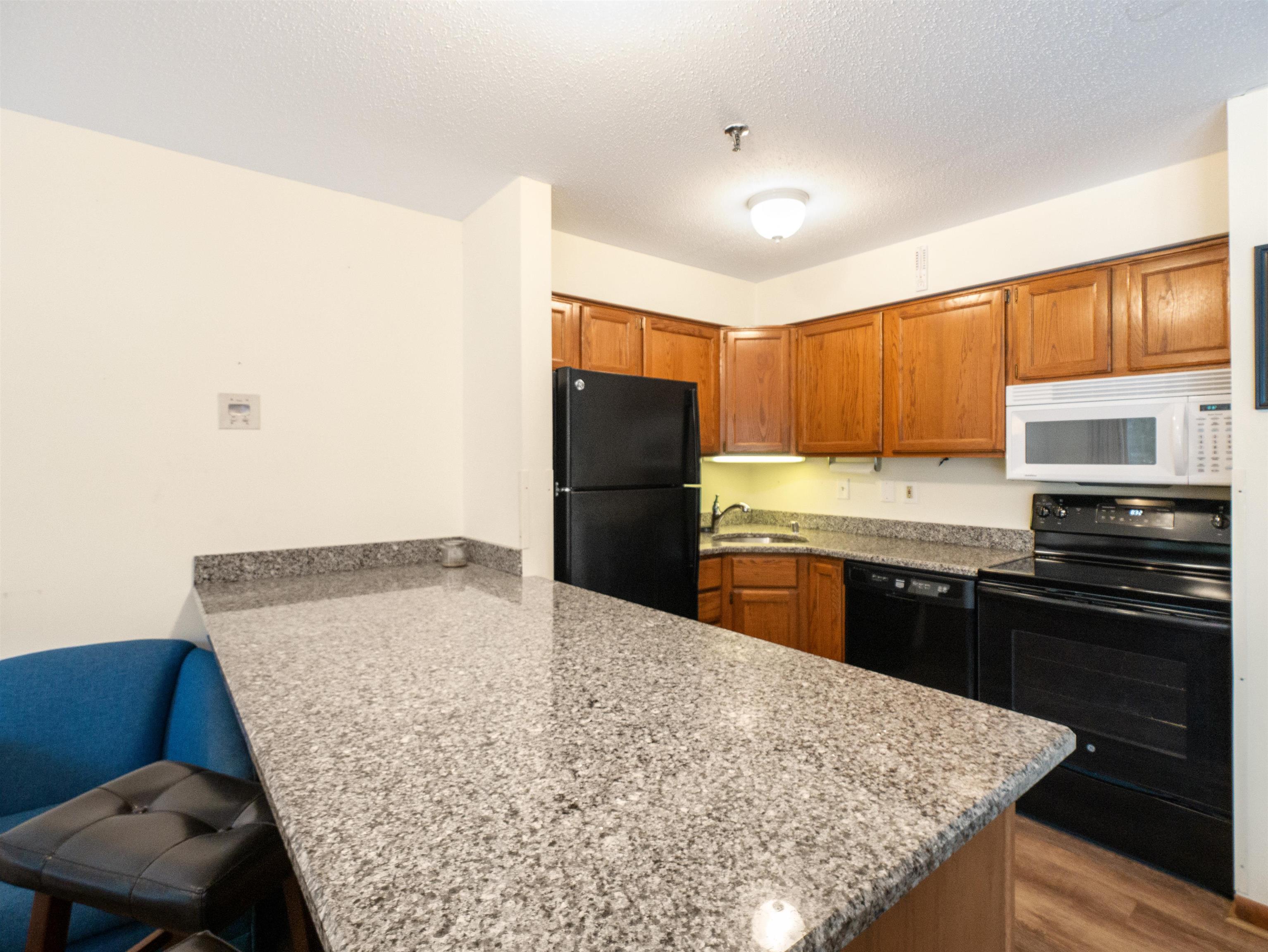 133 East Mountain Road 3C17
