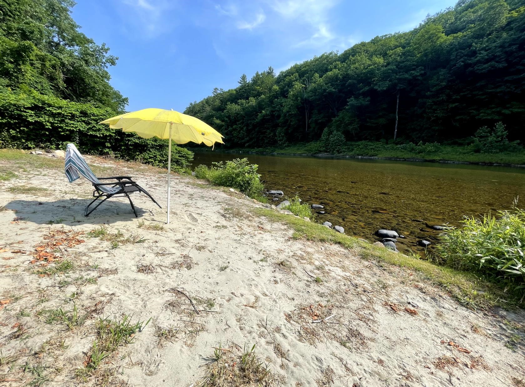 1082 W River Road
