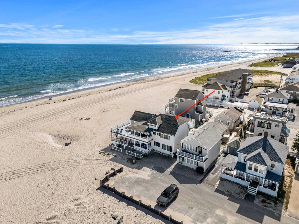 Photo of 10 Haverhill Avenue #2, Hampton, NH 03842 (MLS # 5065634)