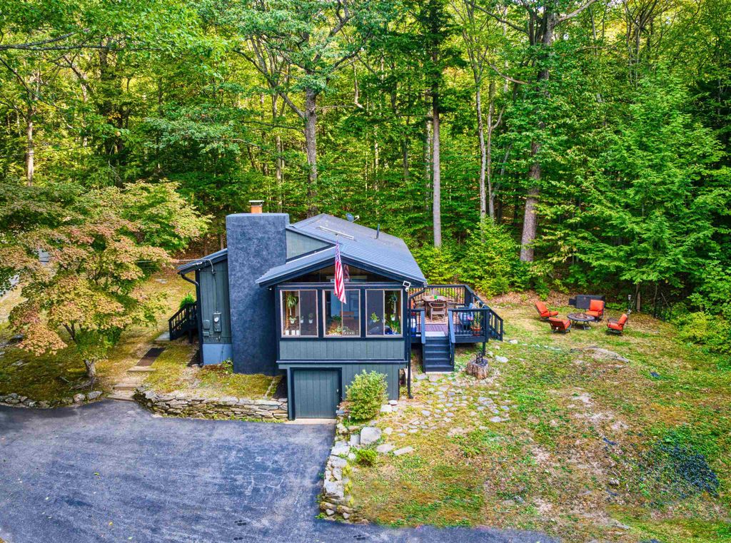 Photo of 14 Pine Cliff Road, Newbury, NH 03255 (MLS # 5061759)