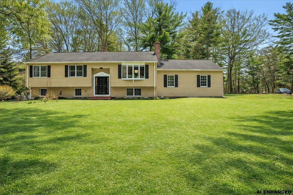 Photo of 12 Old Gordon Road, Brentwood, NH 03833 (MLS # 5079587)