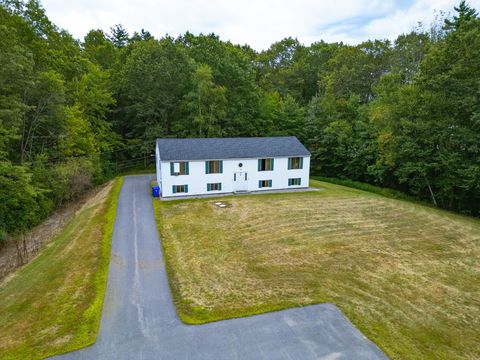 36 Johnson Meadow Road A & B Hampstead NH 03841
