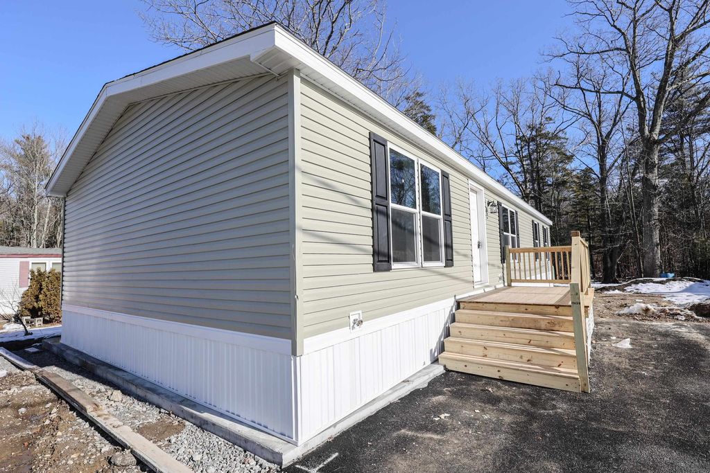 Photo of 9 Sargent Place #35, Gilford, NH 03249 (MLS # 5081484)