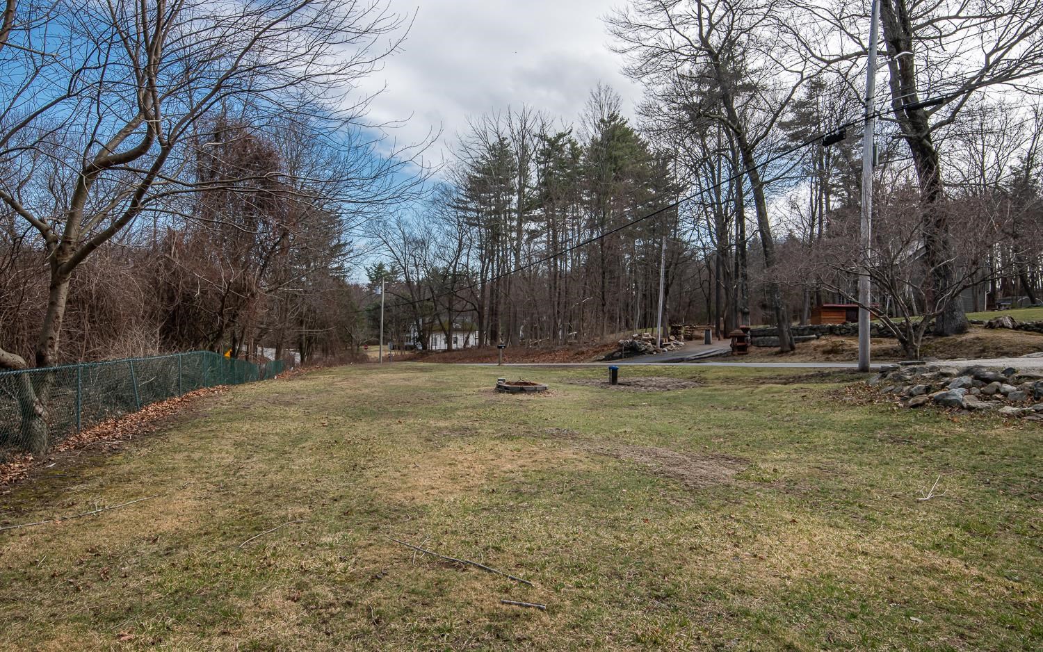 Atkinson, New Hampshire 03811, United States, 4 Bedrooms Bedrooms, ,2 BathroomsBathrooms,Residential,Active,92450