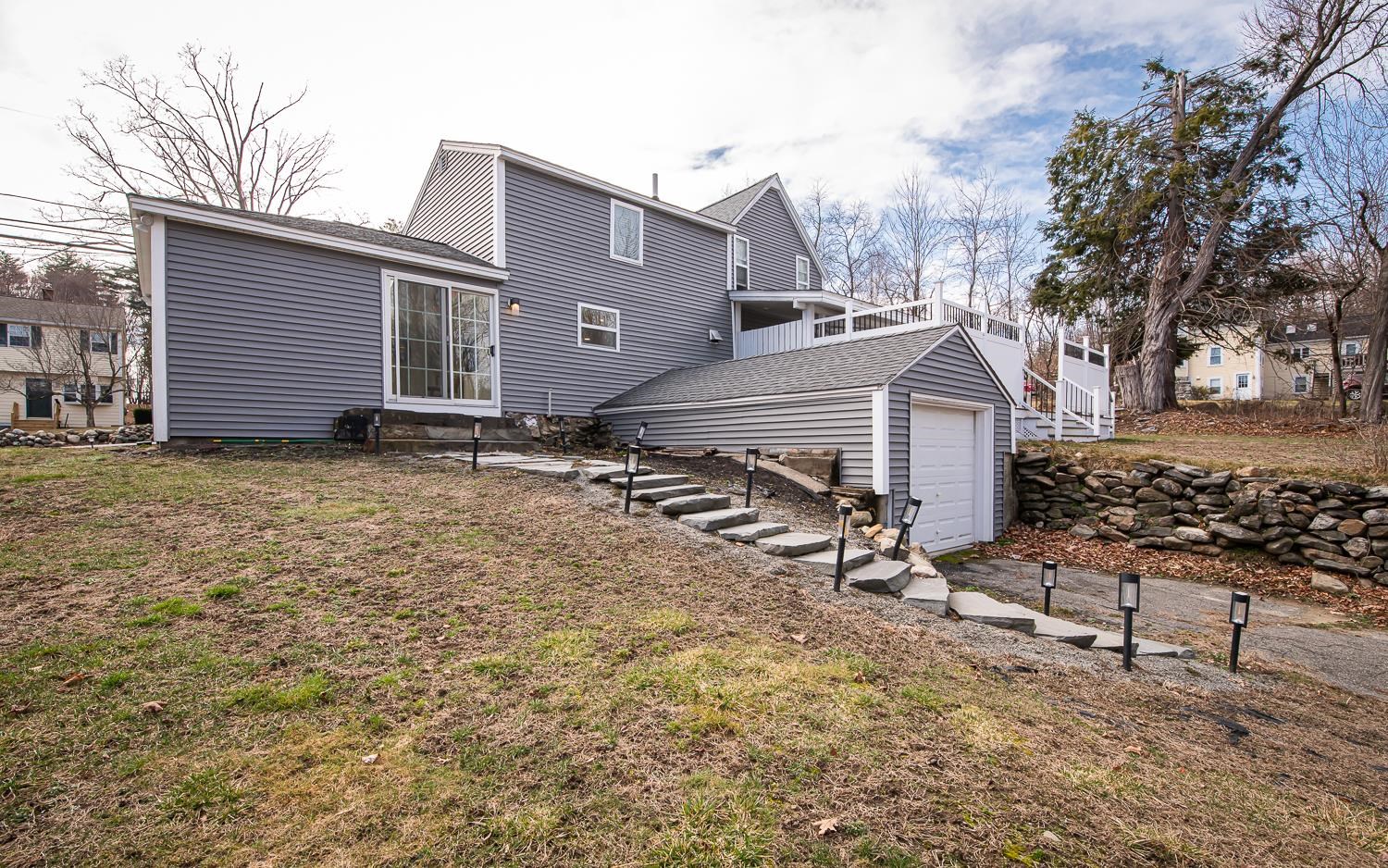 Atkinson, New Hampshire 03811, United States, 4 Bedrooms Bedrooms, ,2 BathroomsBathrooms,Residential,Active,92450