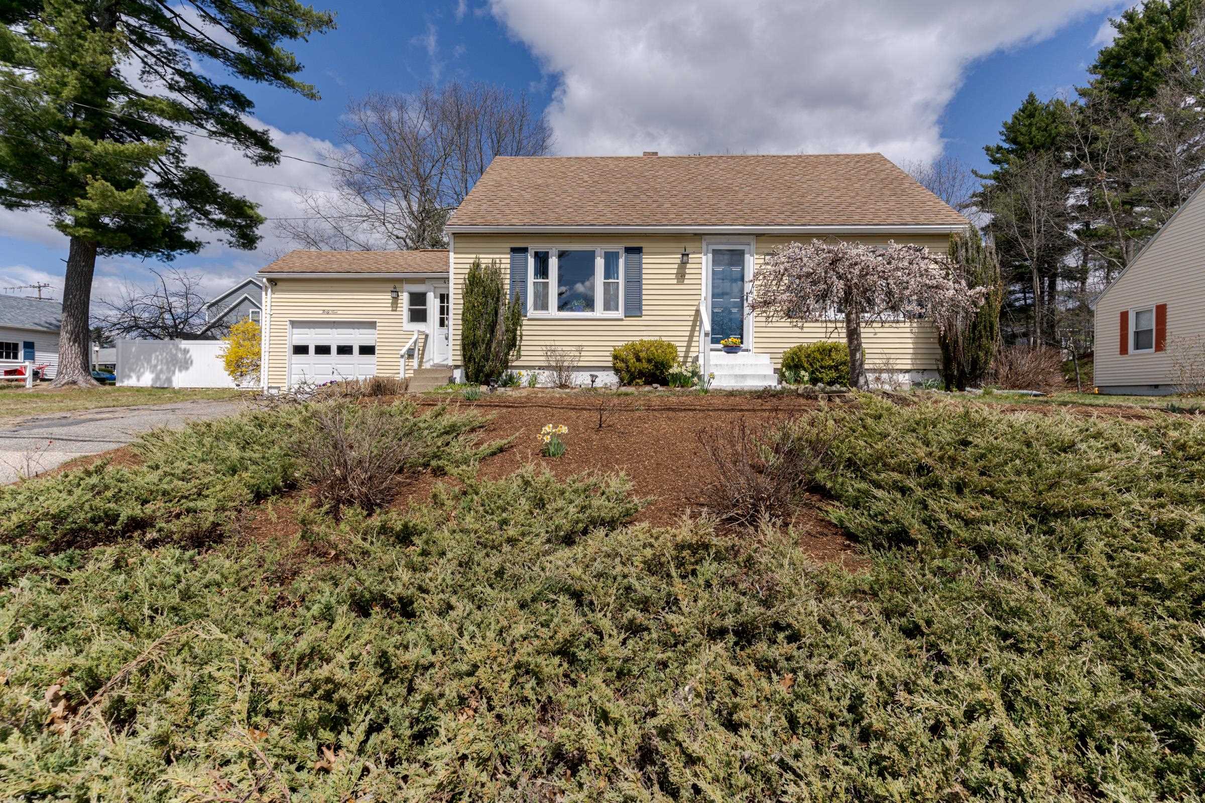 49 Glenwood Avenue