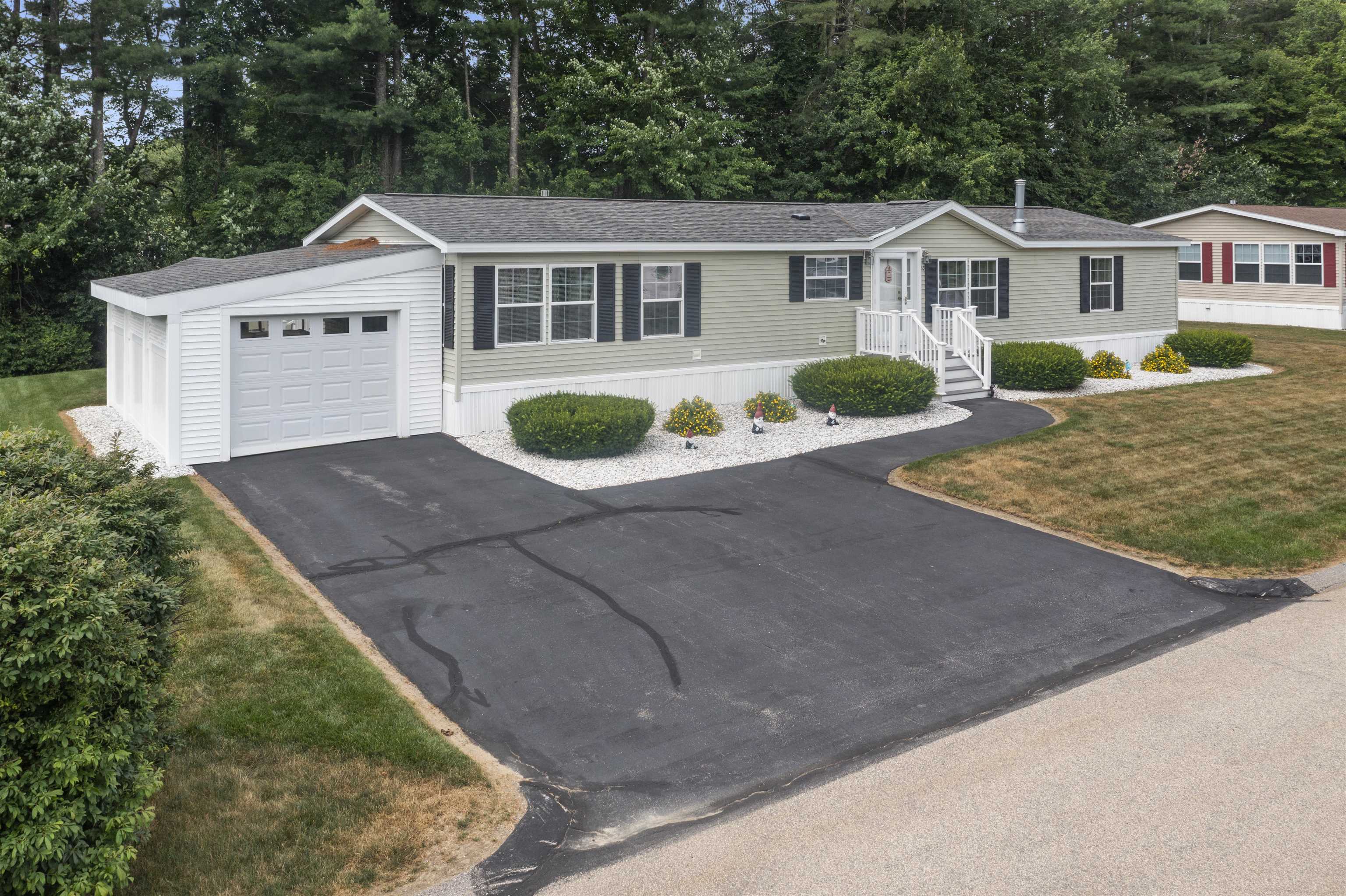 60 Constitution Way