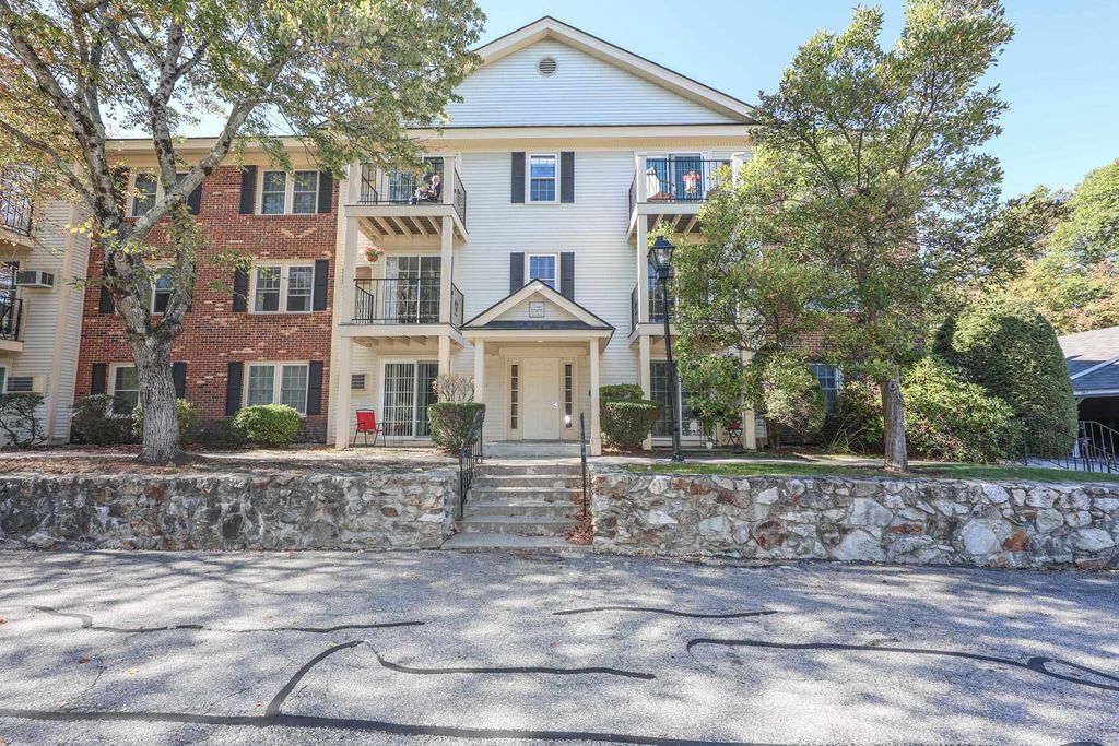 Photo of 1 Northbrook Drive #107, Manchester, NH 03102 (MLS # 5065418)