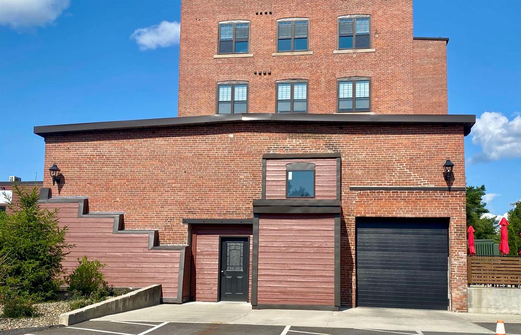 Photo of 24 Beacon Street, Littleton, NH 03561 (MLS # 5054644)