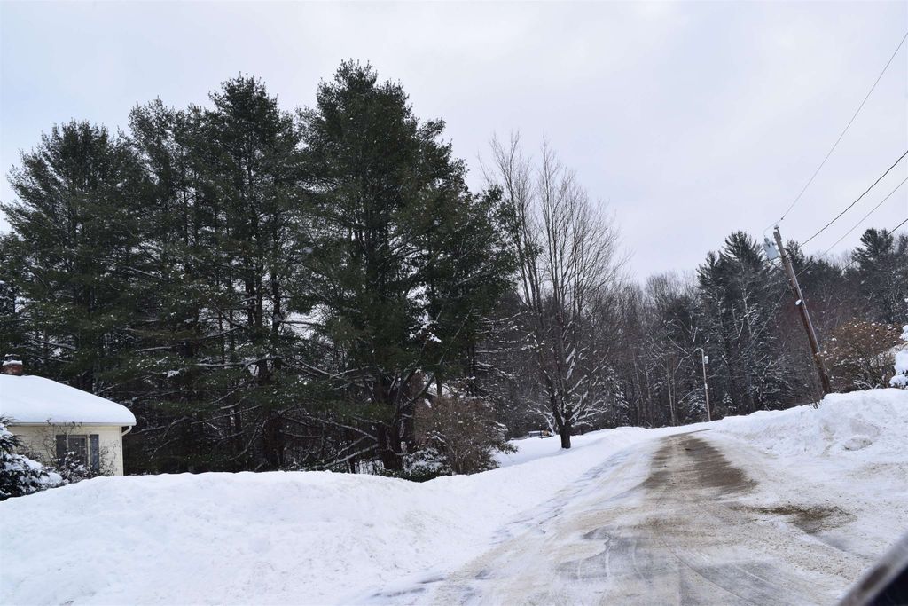 Photo of 10 Starr King Park, Lancaster, NH 03584 (MLS # 5075461)