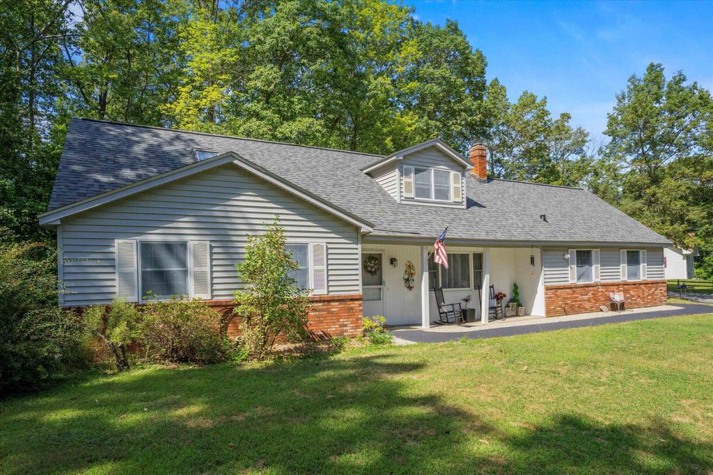 Photo of 2 Prescott Heights Road, Hooksett, NH 03106 (MLS # 5059582)