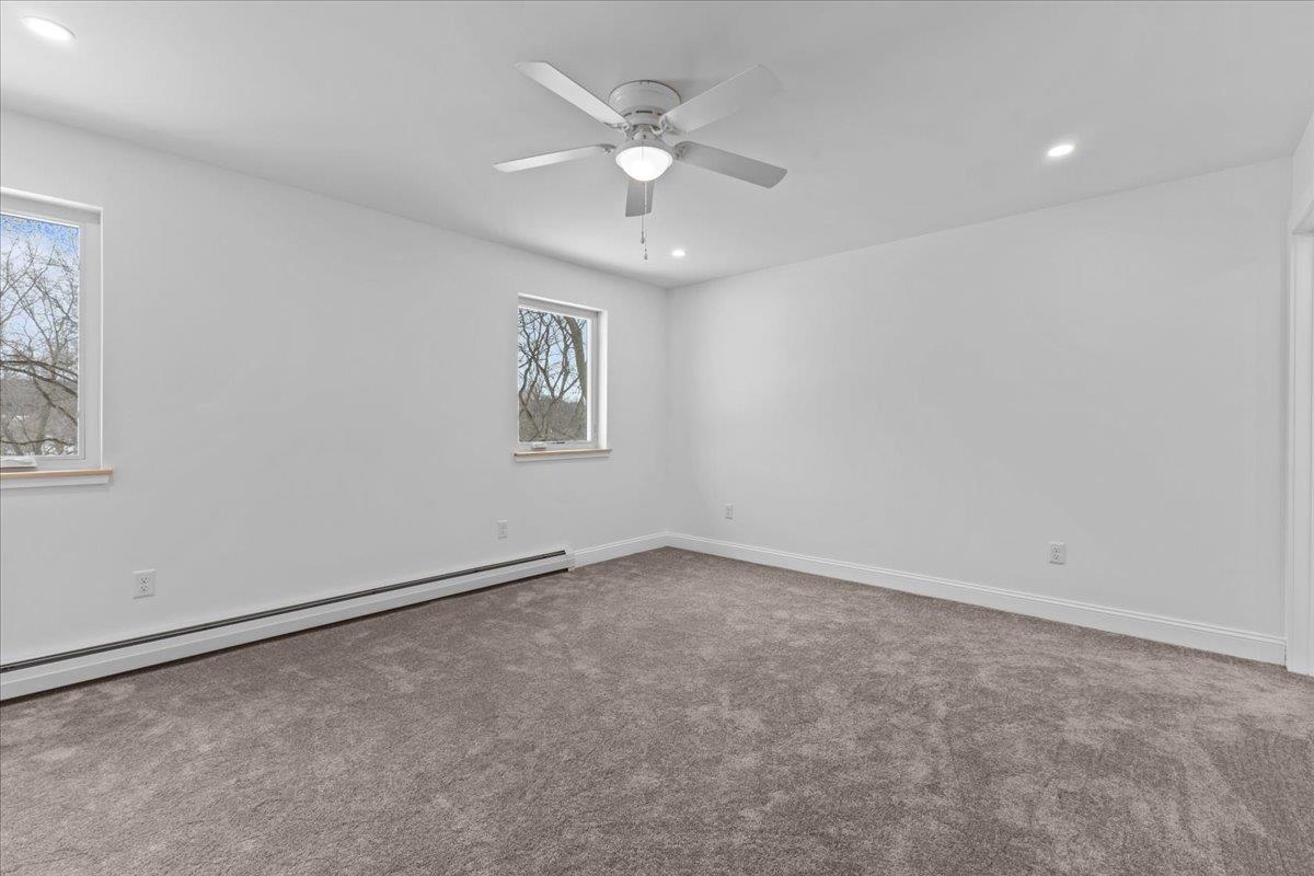 Vergennes, Vermont 05491, United States, 3 Bedrooms Bedrooms, ,2 BathroomsBathrooms,Residential,Active,45321