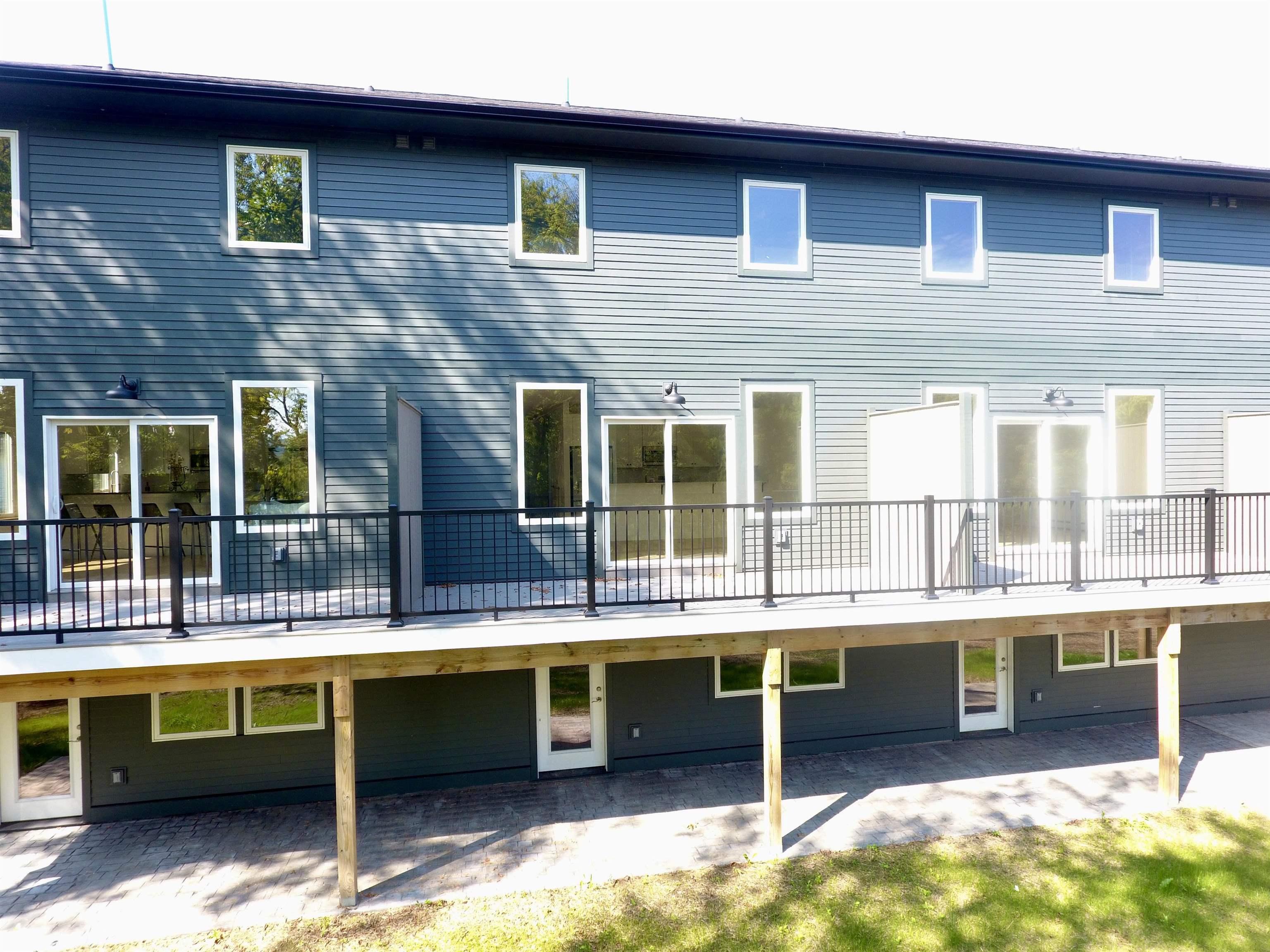 Vergennes, Vermont 05491, United States, 3 Bedrooms Bedrooms, ,2 BathroomsBathrooms,Residential,Active,45321