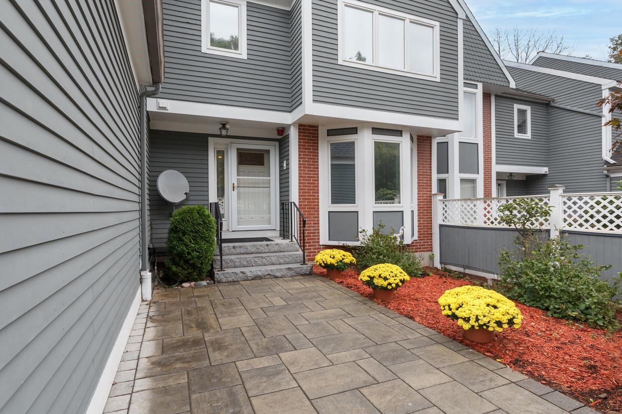 49 Hickory Lane