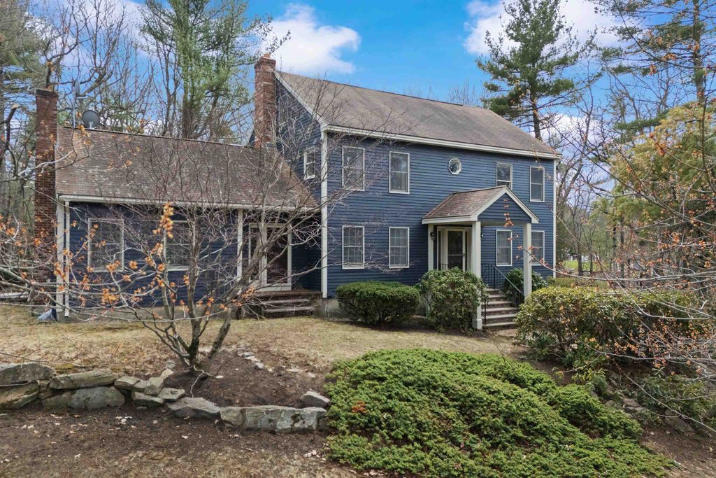 Photo of 41 Windsor Boulevard, Londonderry, NH 03053 (MLS # 5082877)