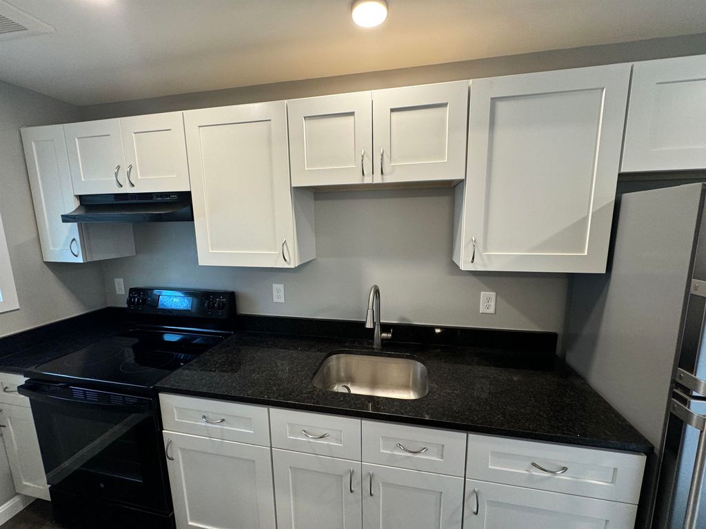 Photo of 10 Monarch Way #103, Portsmouth, NH 03801 (MLS # 5073250)