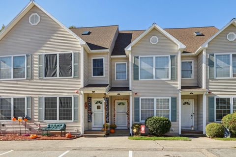 Photo of 12 April Court #B, Hudson, NH 03051 (MLS # 5064982)