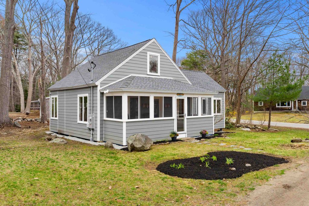 Photo of 53 W Atlantic Avenue, Rye, NH 03870 (MLS # 5085091)