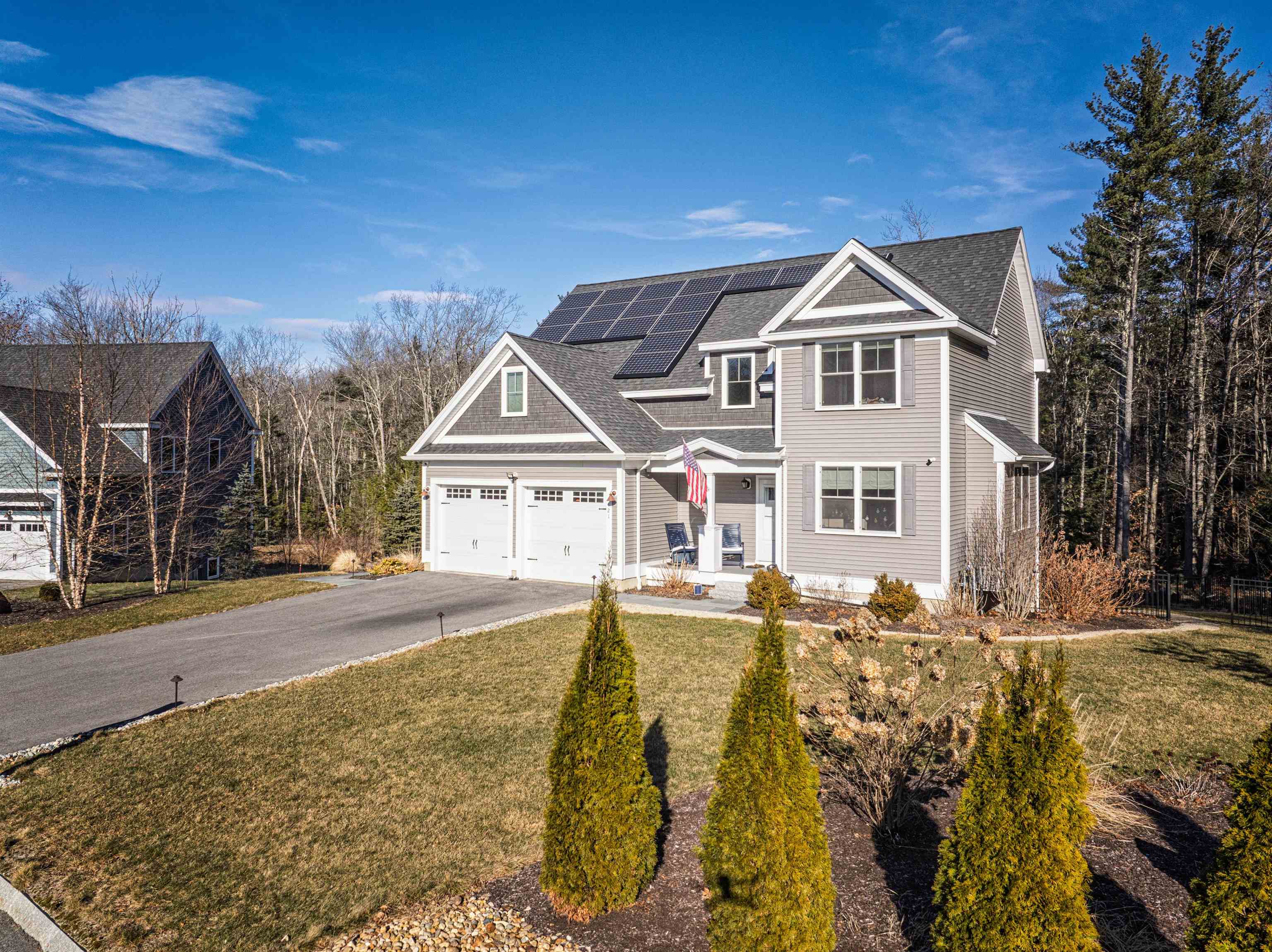 121 Emerald Lane