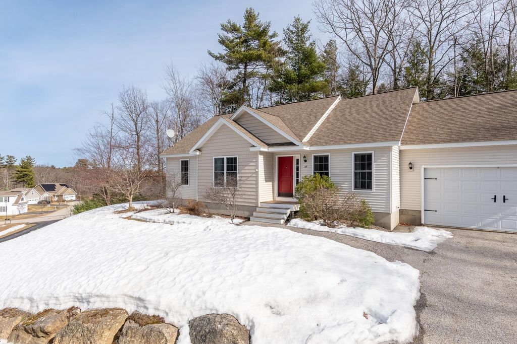 Photo of 39 Sterling Drive, Laconia, NH 03246 (MLS # 5080323)