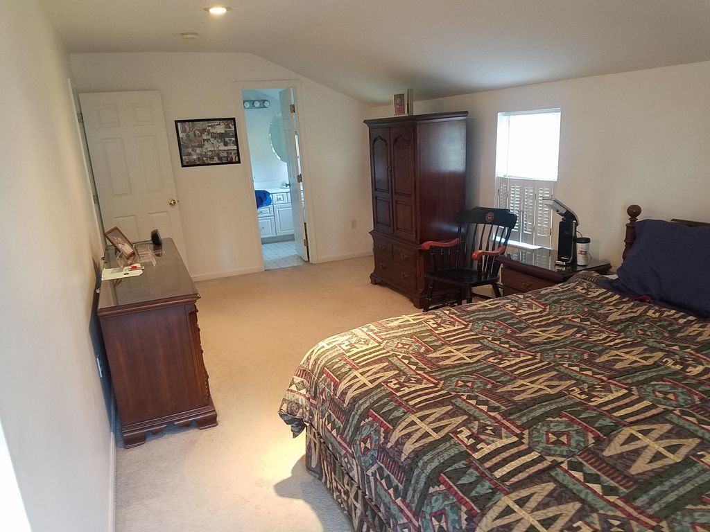 Photo of 250 Joppa Hill Road, Bedford, NH 03110 (MLS # 5083079)